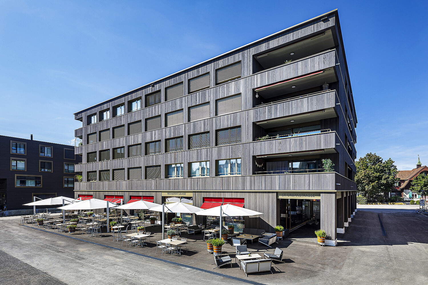 Das Restaurant iheimisch in Sursee bietet 120 Innen- und Aussensitzplätze und kann für Anlässe gemietet werden. Mit dem erfolgreichen iheimisch-Catering bedient das erfahrene Küchenteam auch viele externe Events.