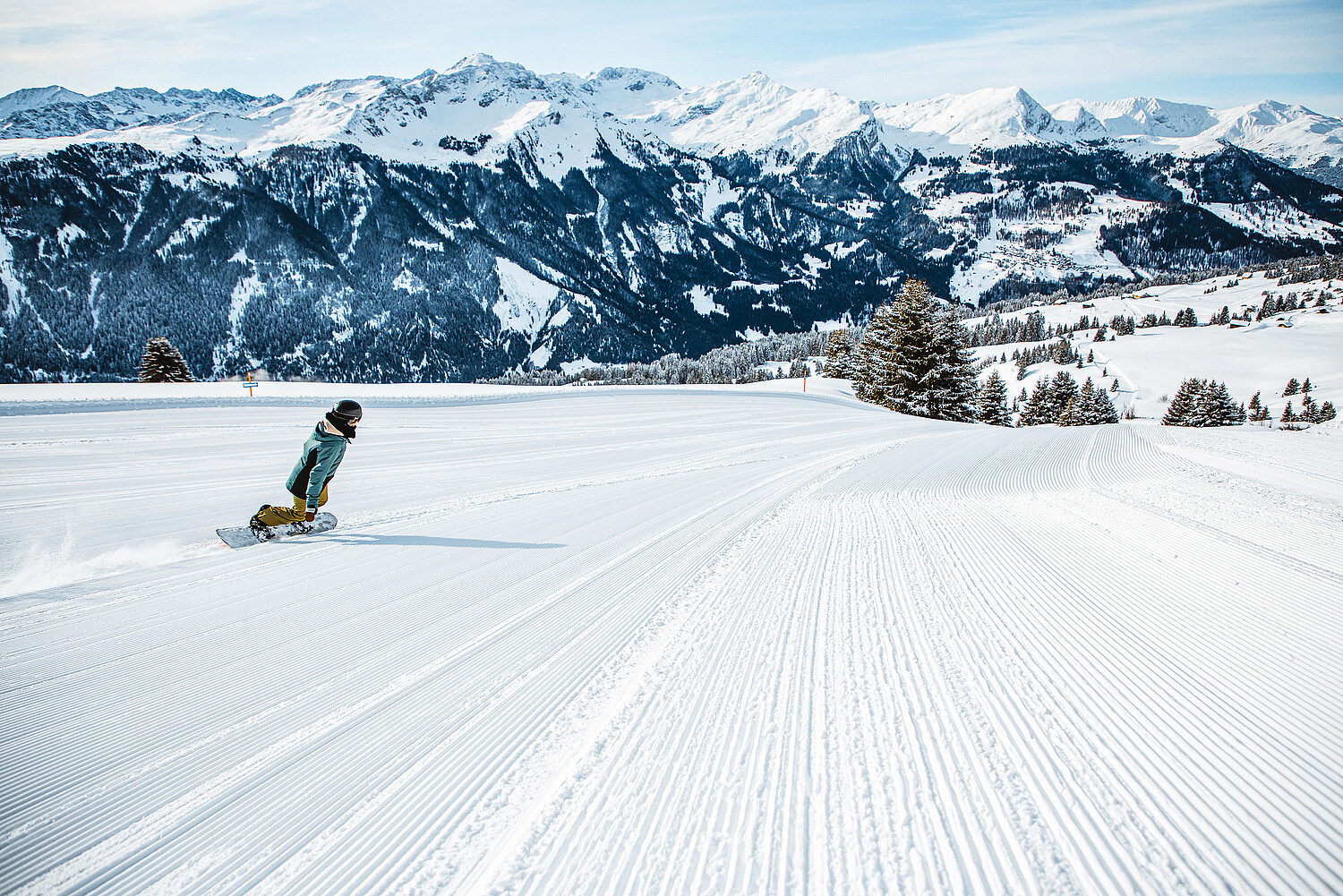 Der Hochwang ist ein Paradies und Juwel für jeden Schnee- und Wintersportler: Schneeschuhwandern, Skifahren, Snowboarden, Schlitteln und Snowkiten in einer grossartigen Landschaft.