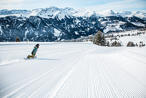 Der Hochwang ist ein Paradies und Juwel für jeden Schnee- und Wintersportler: Schneeschuhwandern, Skifahren, Snowboarden, Schlitteln und Snowkiten in einer grossartigen Landschaft. 