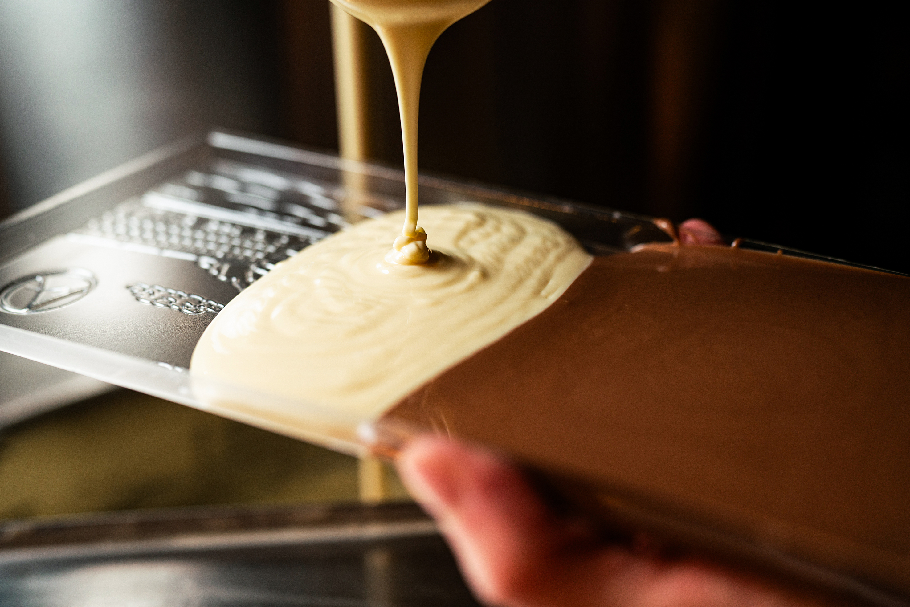 Aeschbach Chocolatier veredelt Schokolademassen und ist deshalb besonders flexibel in der Umsetzung von Kundenwünschen.