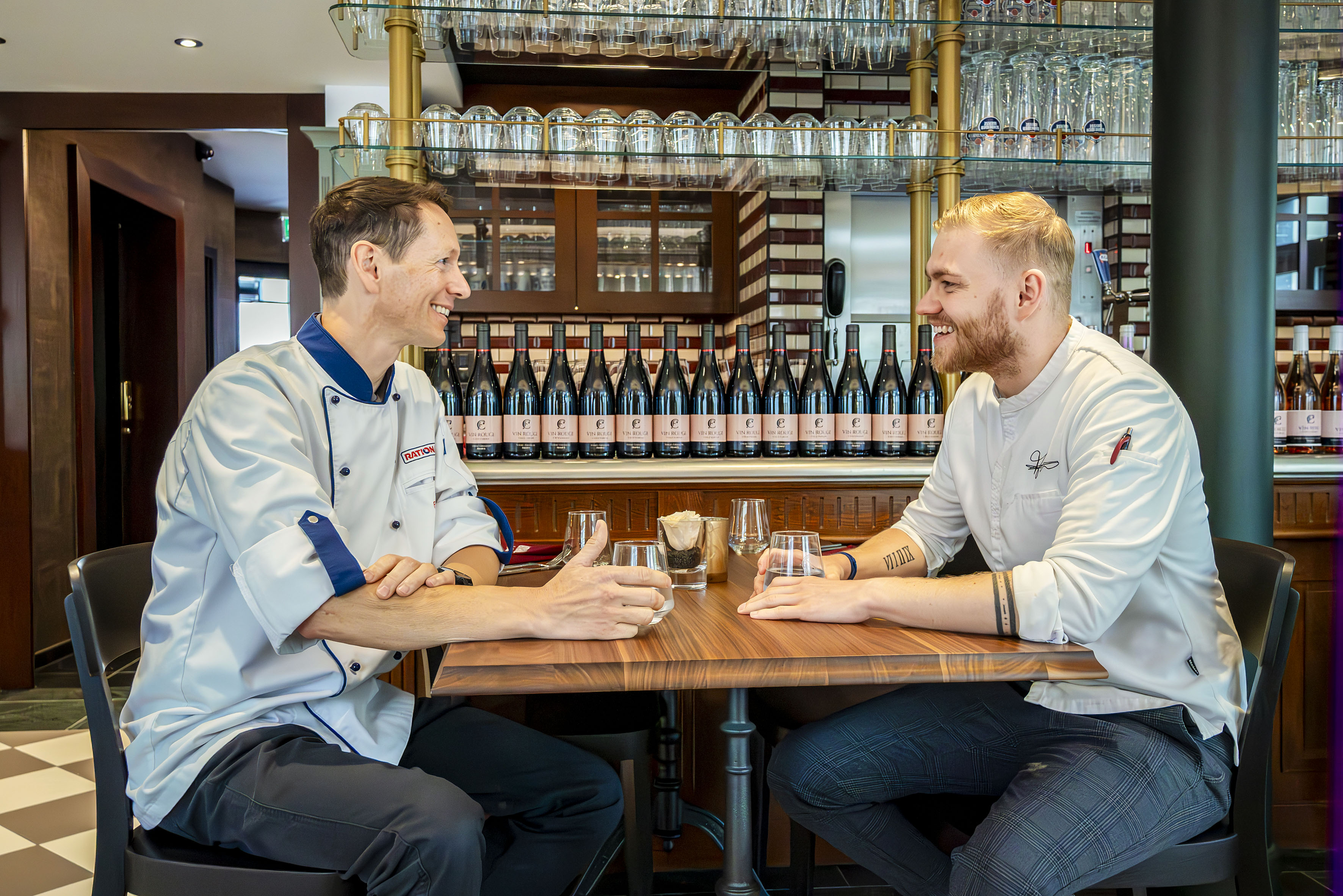Von Chef zu Chef: Fabian Gysi, regionaler Verkaufsleiter der Rational Schweiz AG, im Gespräch mit Fabian Dumitrache, Gastgeber im Central chez Fabian.
