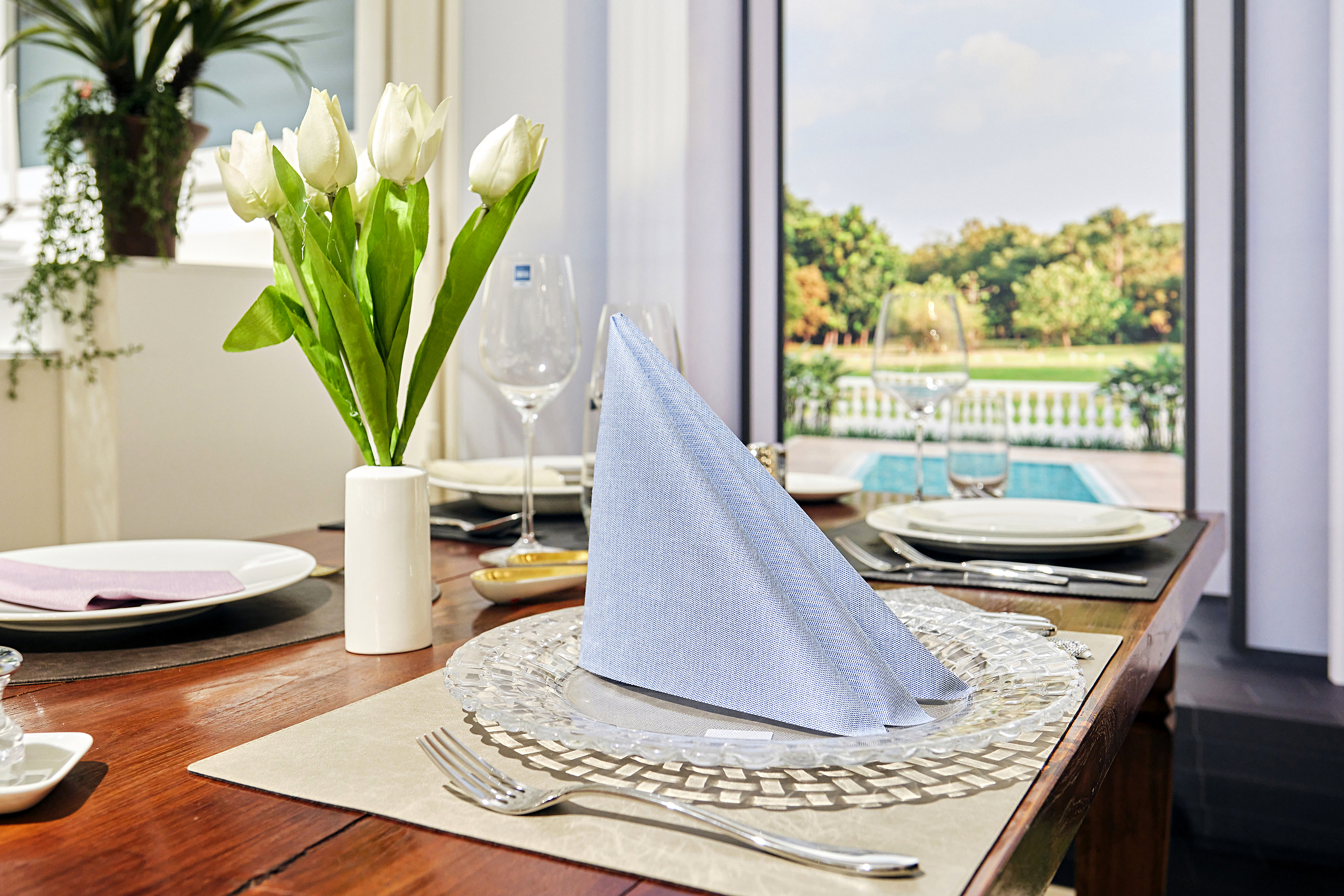 Mit Papier hat alles angefangen: Und diesen Anfängen ist das Luzerner Familienunternehmen bis heute treu geblieben. Gastroimpuls bietet 
 als Komplettanbieterin die passende Ausstattung für ein kulinarisches Gesamterlebnis im professionellen Metier.