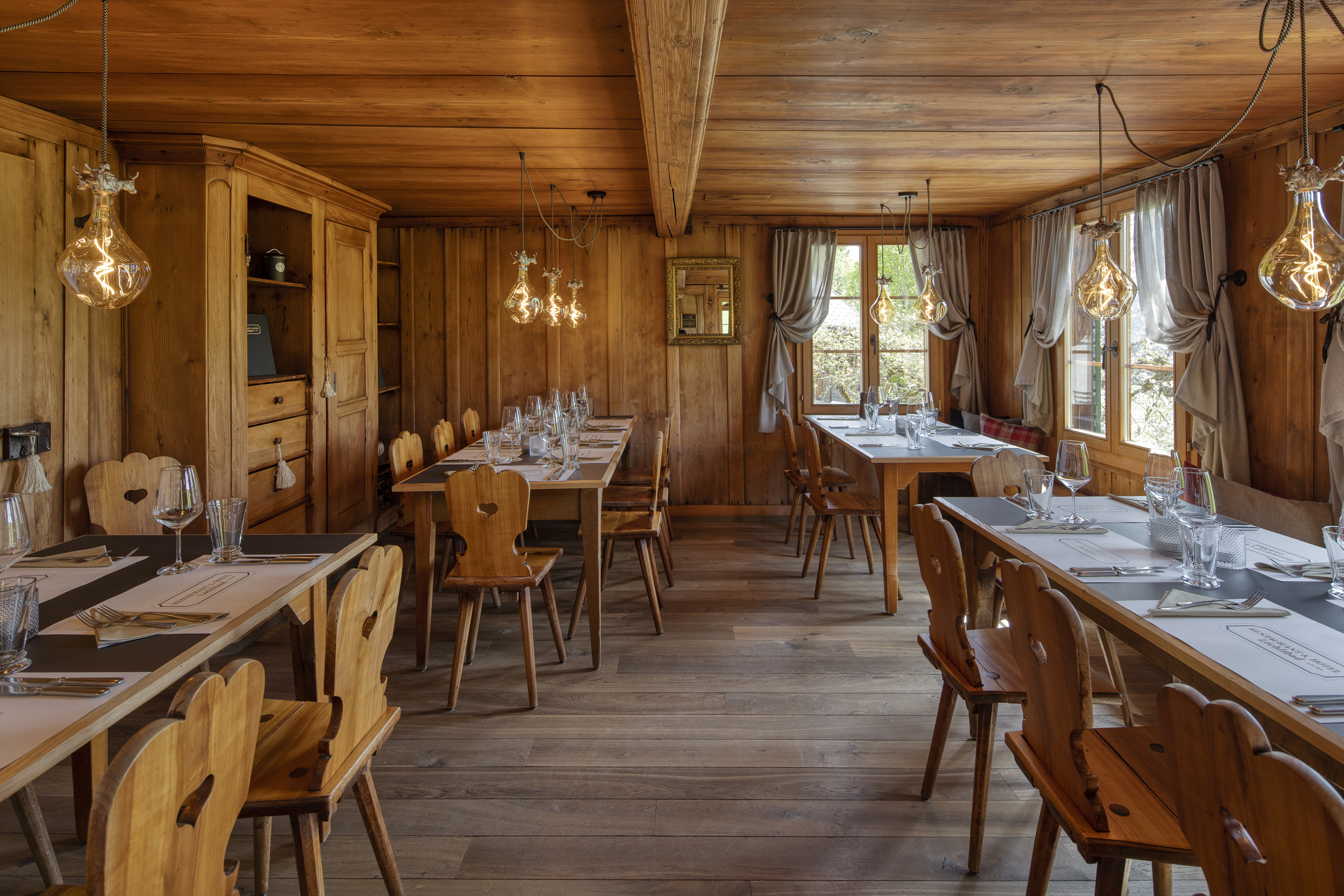 Die Gaststube des Restaurant und Hotel Löchlibad.