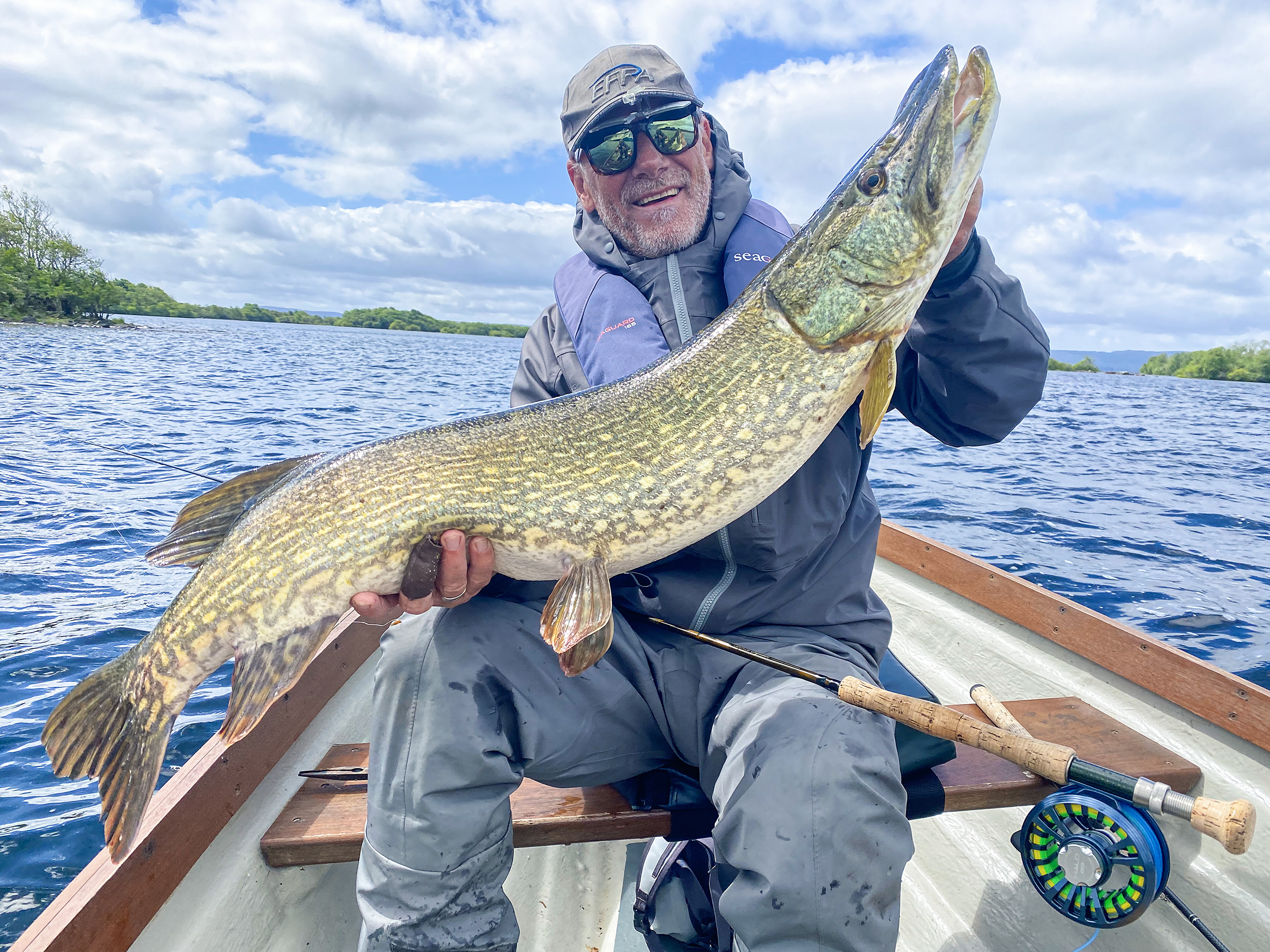 Grosser Fang im Lough Corrib, dem grössten See in Irland.