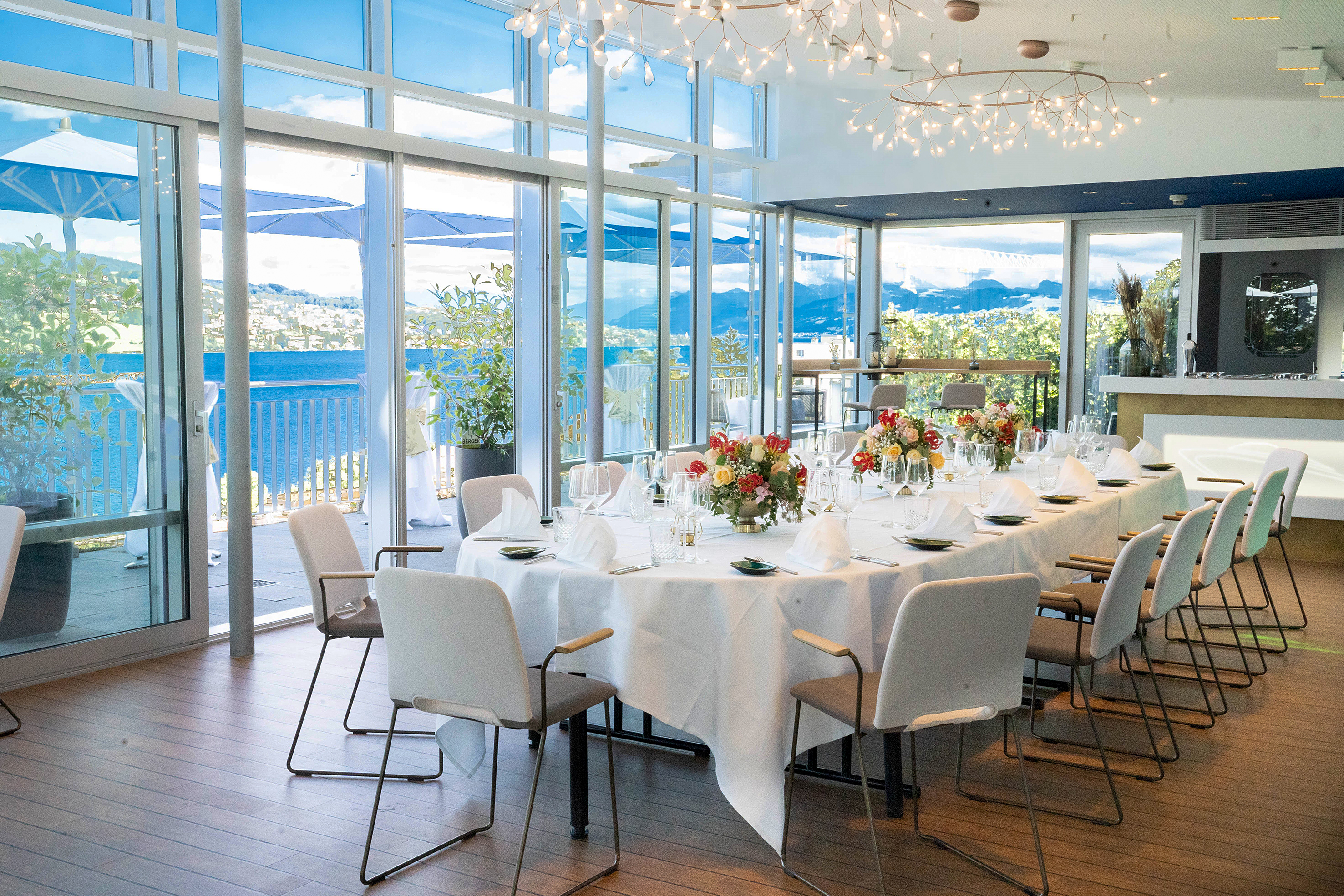 Der Rooftop Seminarraum kann in kurzer Zeit zu einer stylischen Eventlocation umgebaut werden.