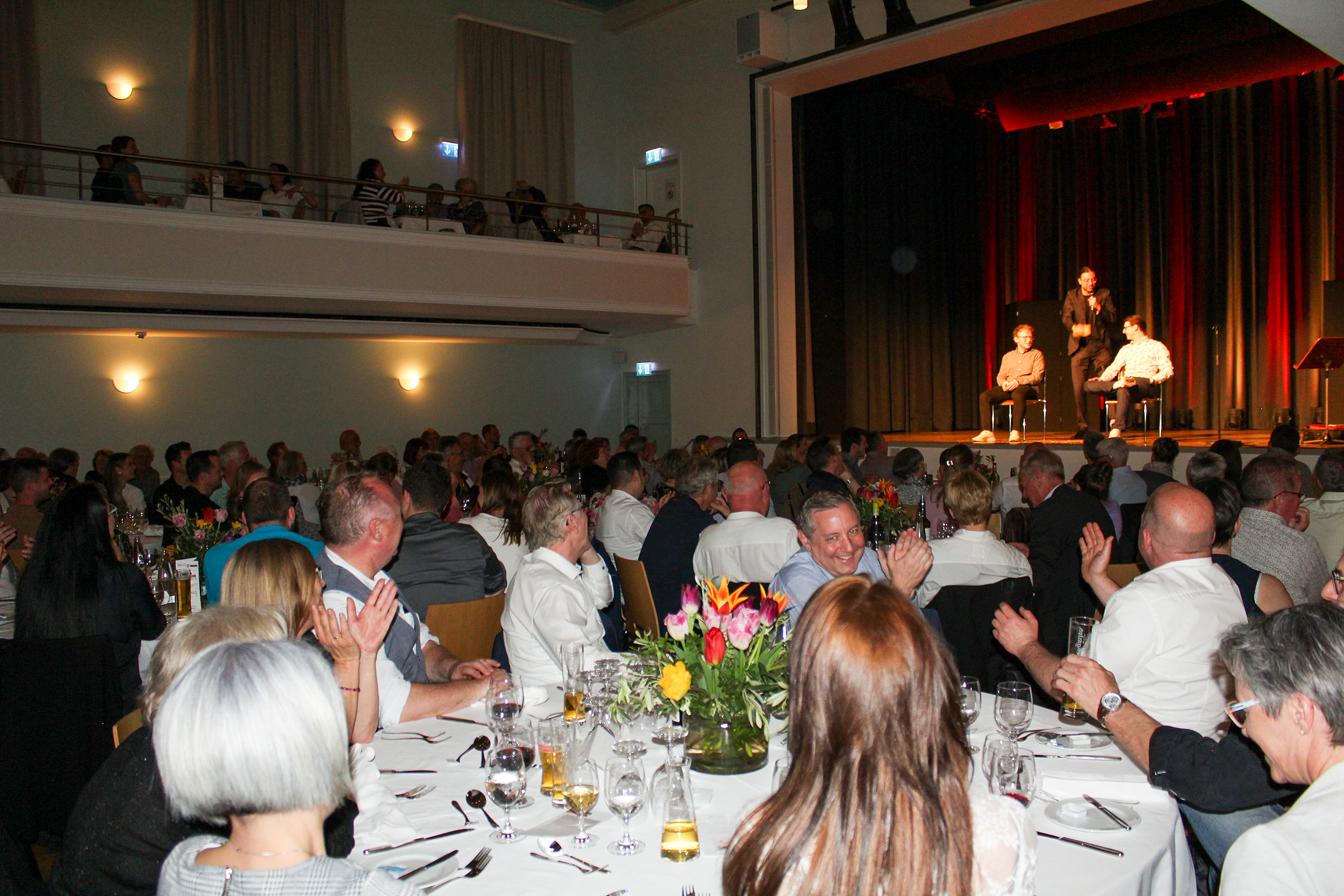Im Kulturzentrum Casino Herisau  finden viele Events, Theater und Konzerte statt wie zum Beispiel das Casino Comedy Festival und das Restaurant Felix dine & sein richtet das Catering aus.
