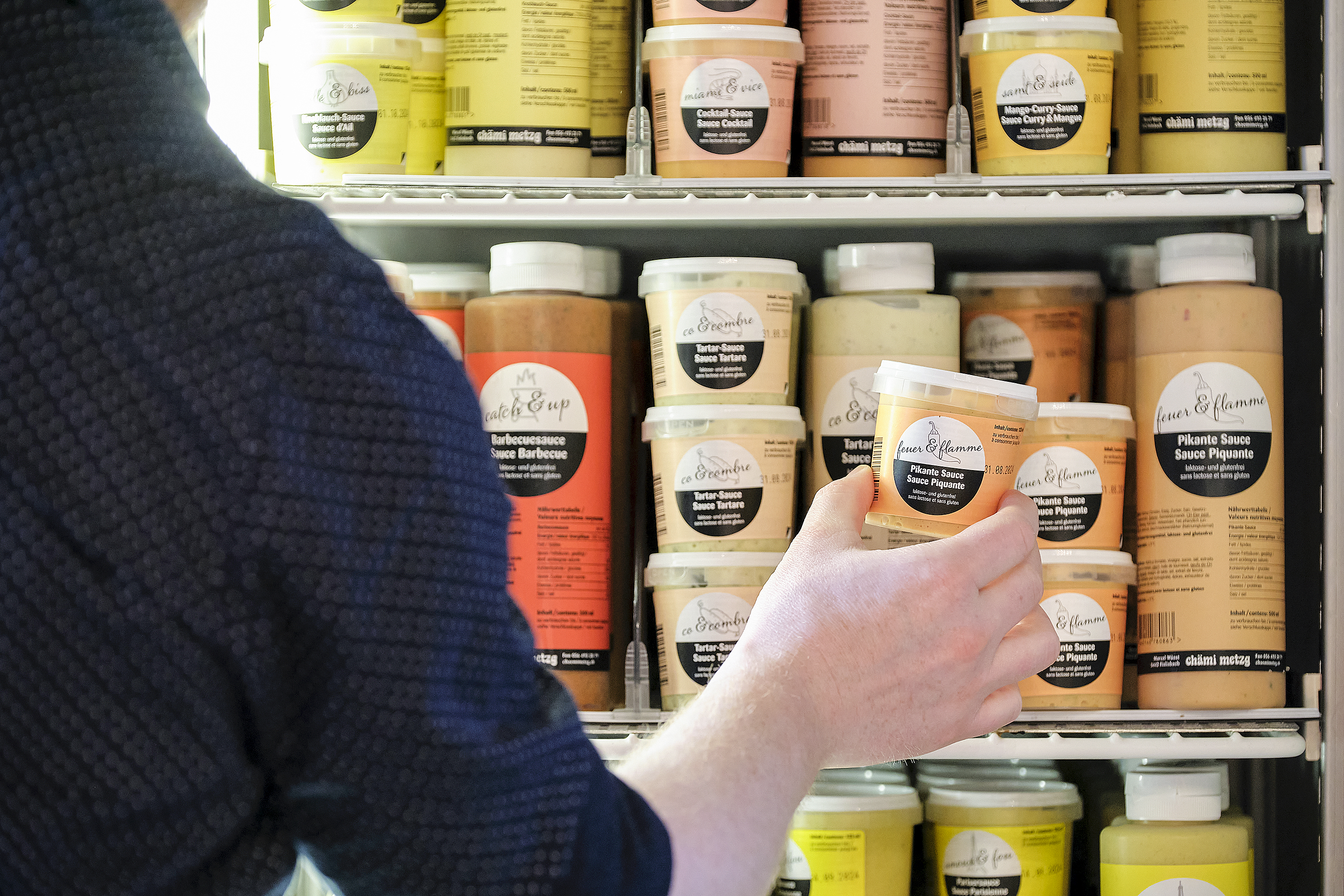 1975 kreierte die Familie Wüest die ersten der heute so beliebten Fonduesaucen, von denen es inzwischen diverse Variationen gibt, die schweizweit vertrieben werden.