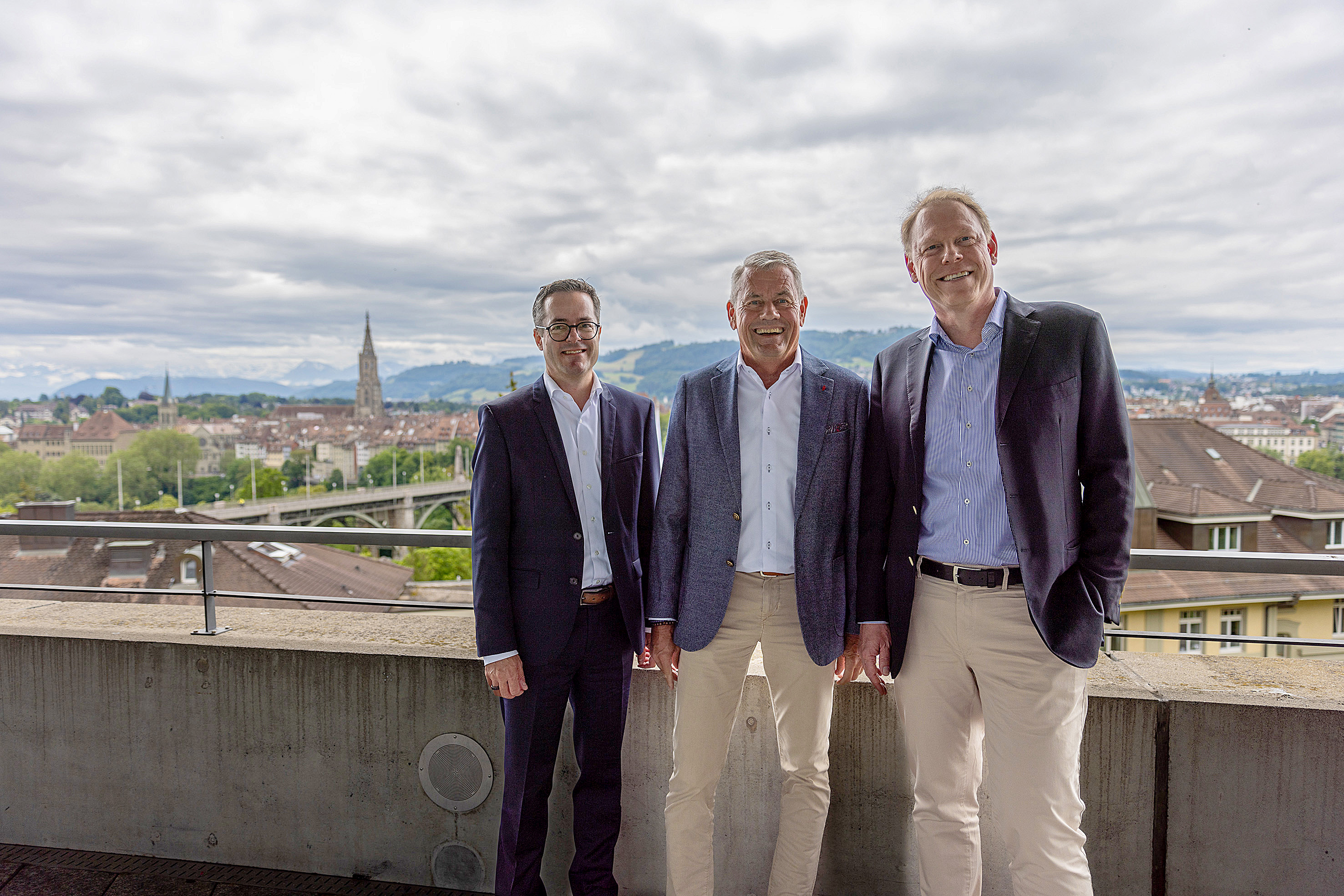 Lorenz Hirt, Verwaltungsratspräsident, Dominik Büchel, neu gewählter Verwaltungsrat und David Escher, CEO von SCM (v.l.).