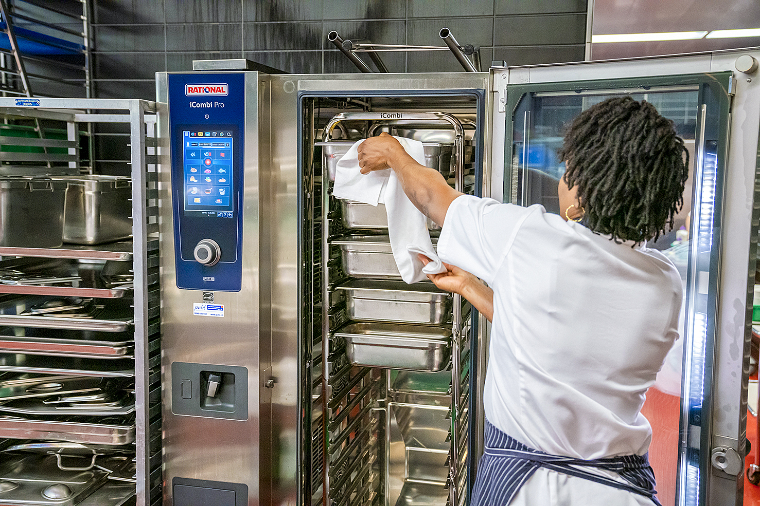 Schon vor der Betriebsbegleitung produzierte man im APZ Bruggwiesen Menukomponenten vor und hatte dazu mit je einem iCombi Pro 20-1/1 und 6-1/1 sowie zwei iVario Pro L die passende Ausrüstung. 