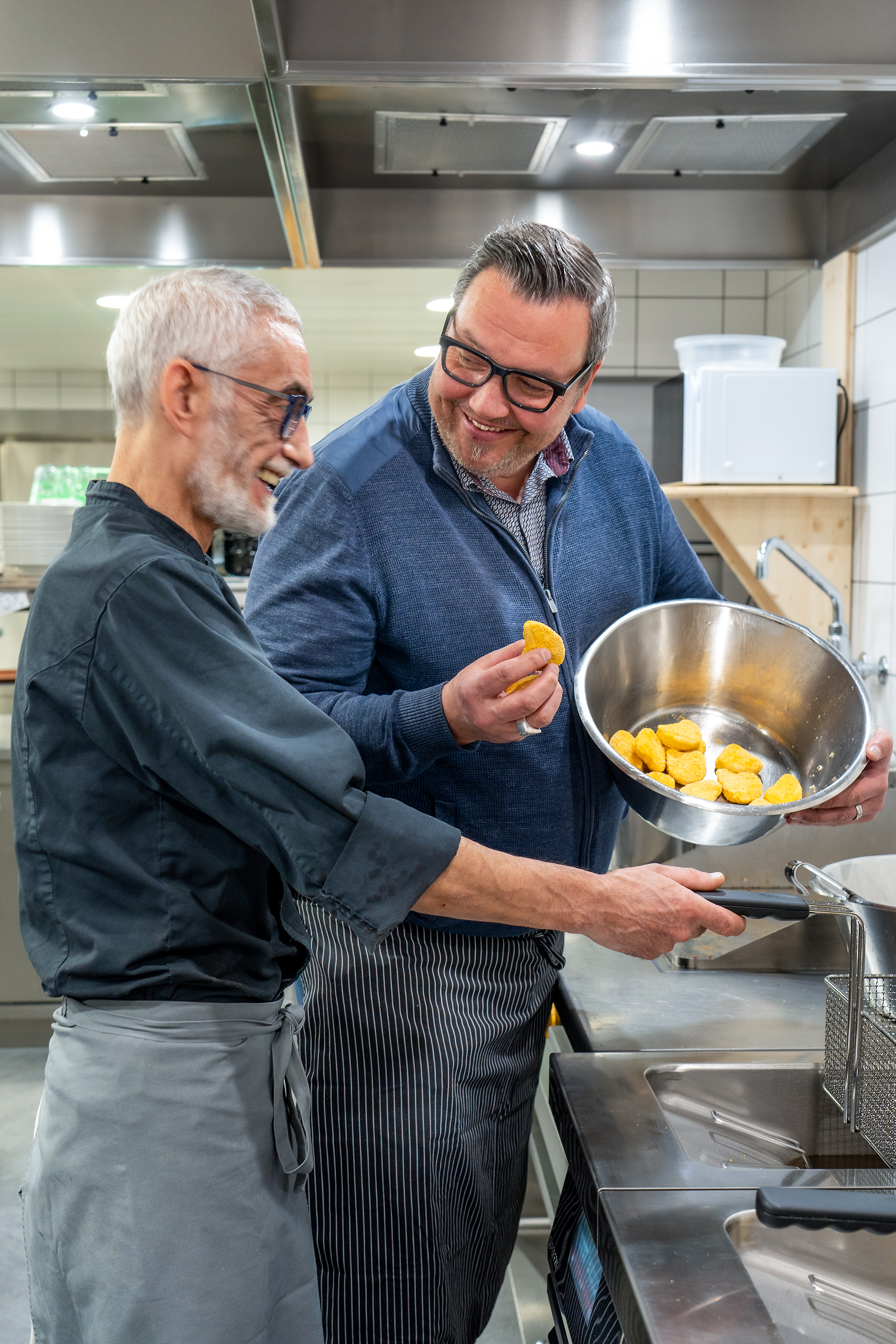 Die SuperFry halbiert den Ölverbrauch im Bergrestaurant Käserstatt – und die grosse Kaltzone, die Kochreste auffängt, verbessert Geschmack und Qualität.