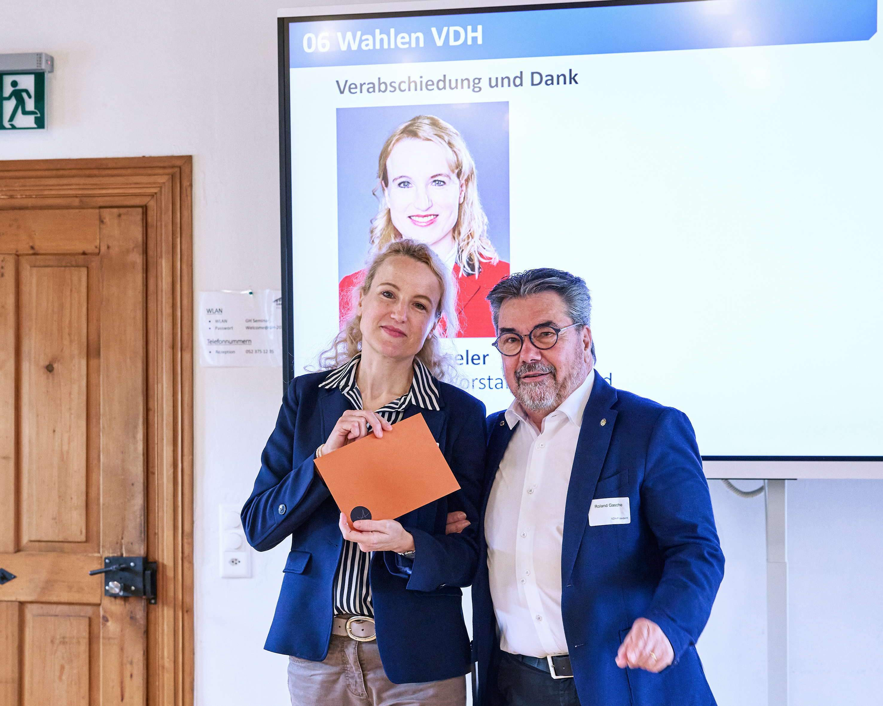 Präsident Roland Gasche verdankte und verabschiedete Vorstandsmitglied Marianne Beeler.