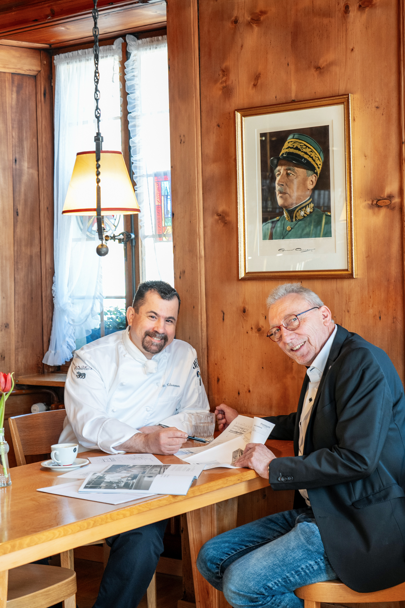 Für Martin Thommen war klar: Etwas anderes als Menu System kommt nicht in die Küche. Gebietsverkaufsleiter Martin Mathieu freut das natürlich.