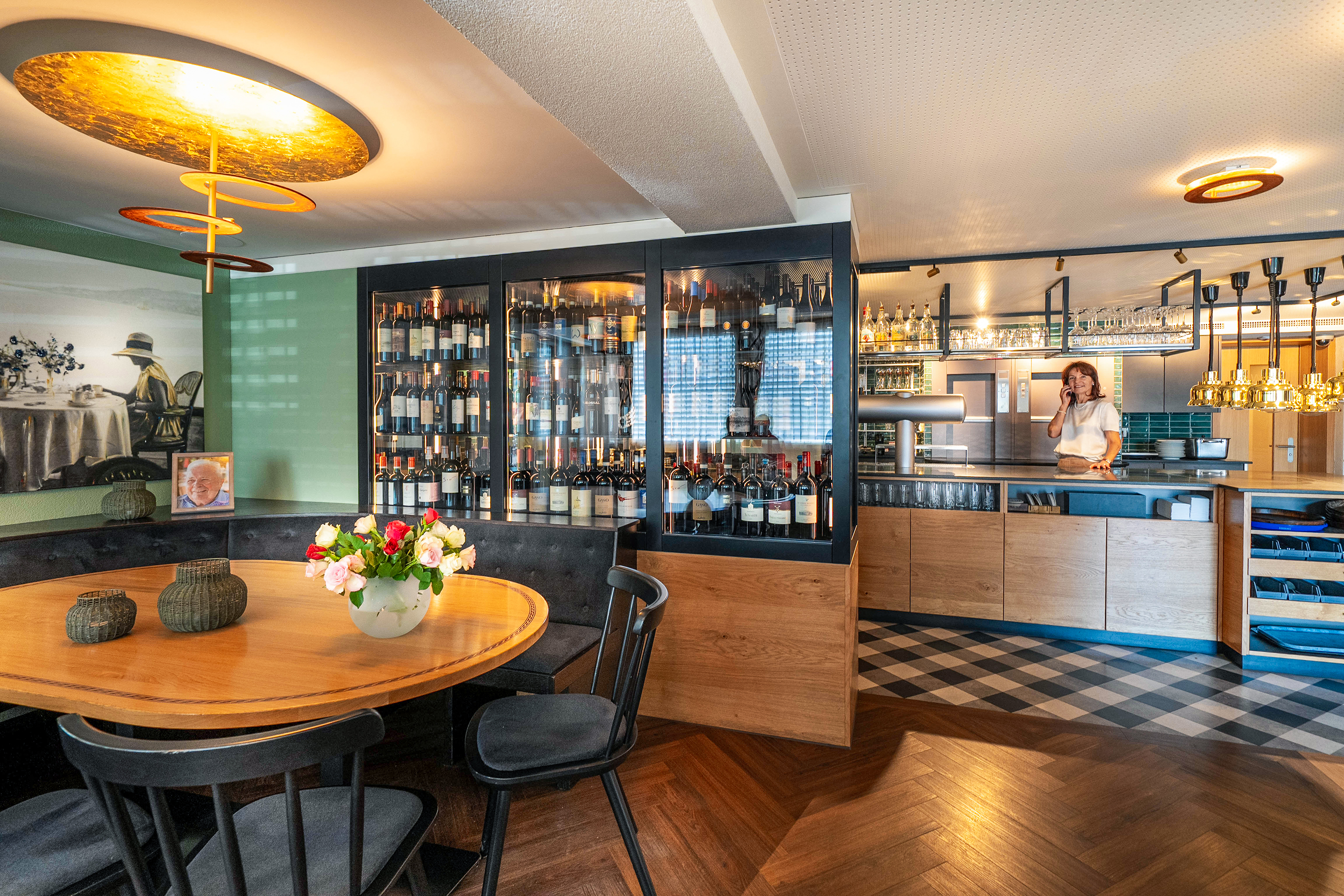 Dank der Umgestaltung durch die Gschwend AG Gastro-Bau gibt es mehr Platz für einen optimalen Serviceablauf.