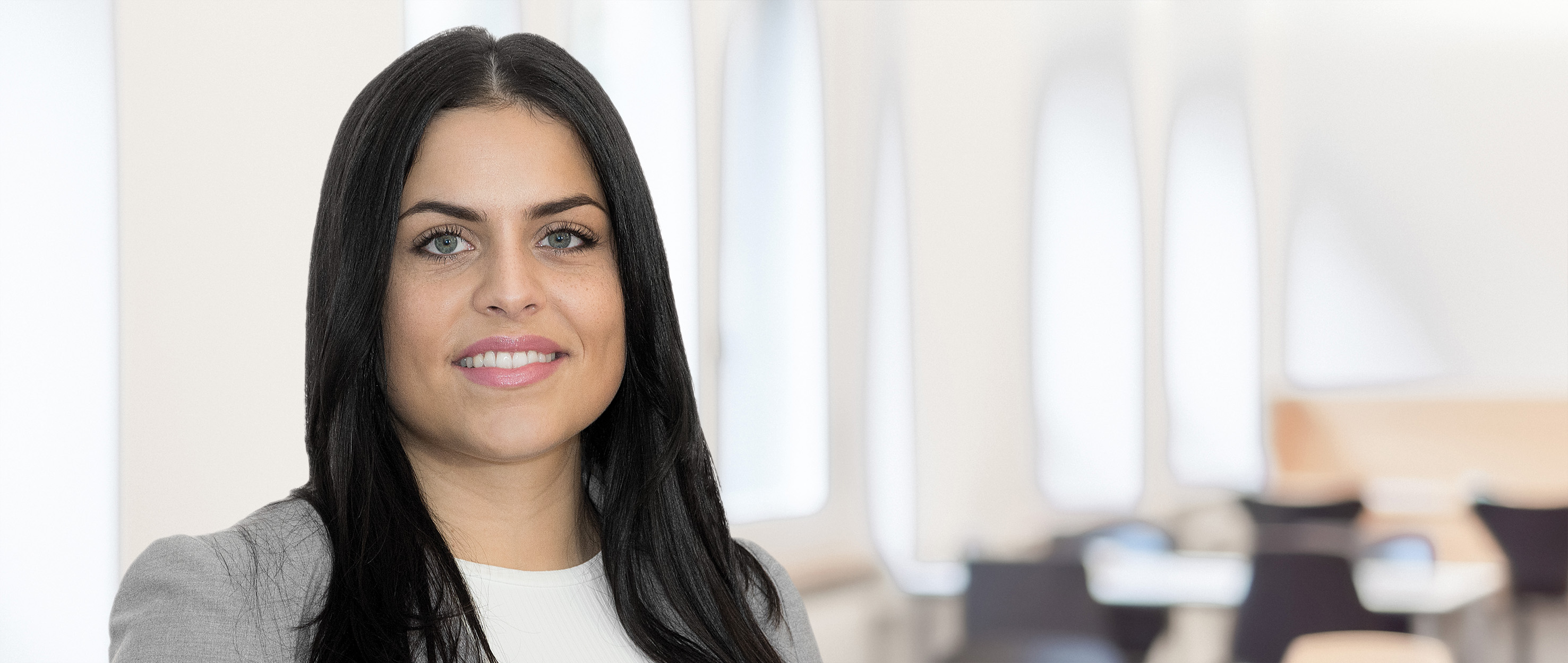 Jasmin Salmina, Pensionskassenspezialistin