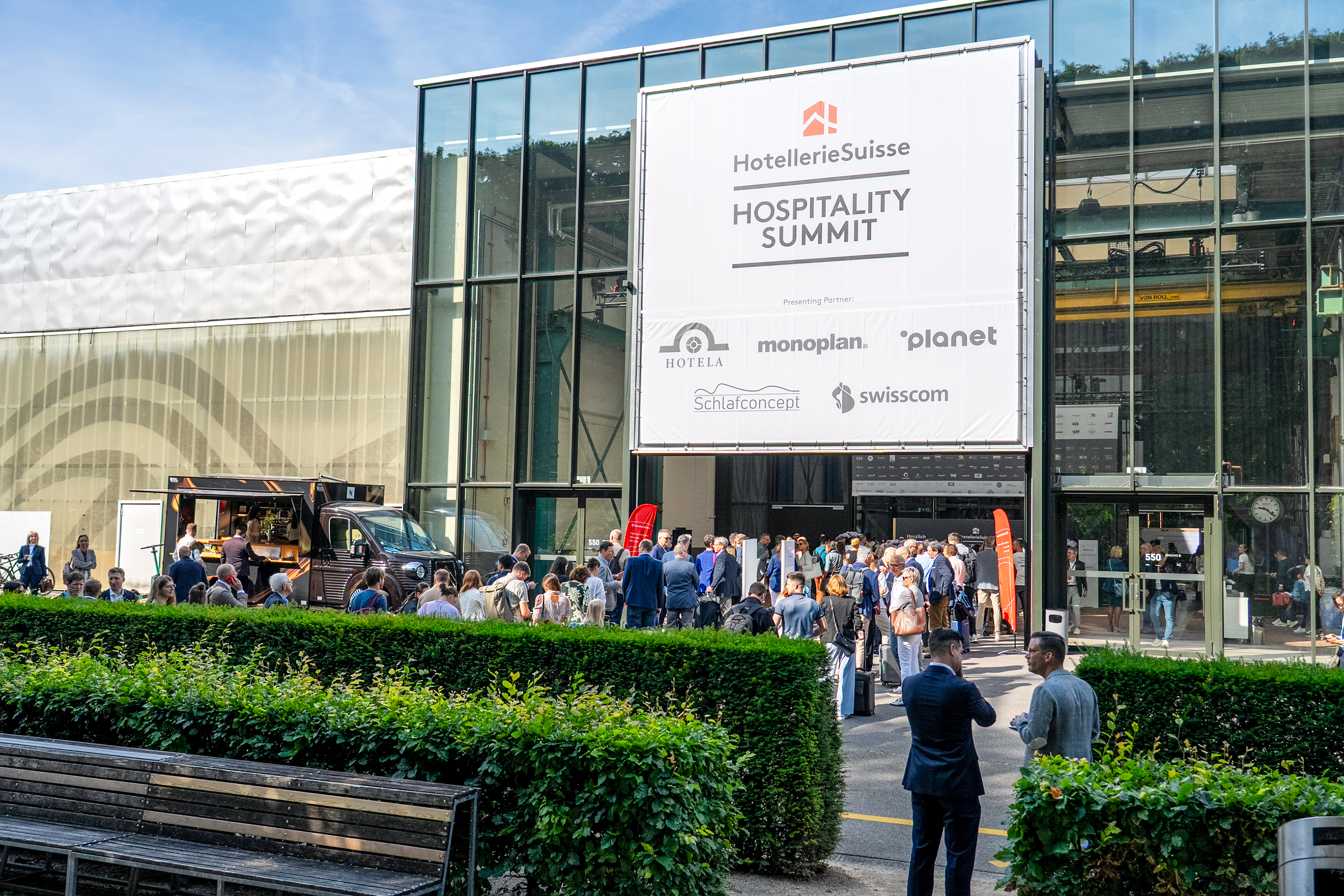 Am diesjährigen Hospitality Summit, dem führenden Beherbergungskongress der Schweiz, trafen sich über 1800 Führungskräfte, Gastgeber, Fachleute und Partner.