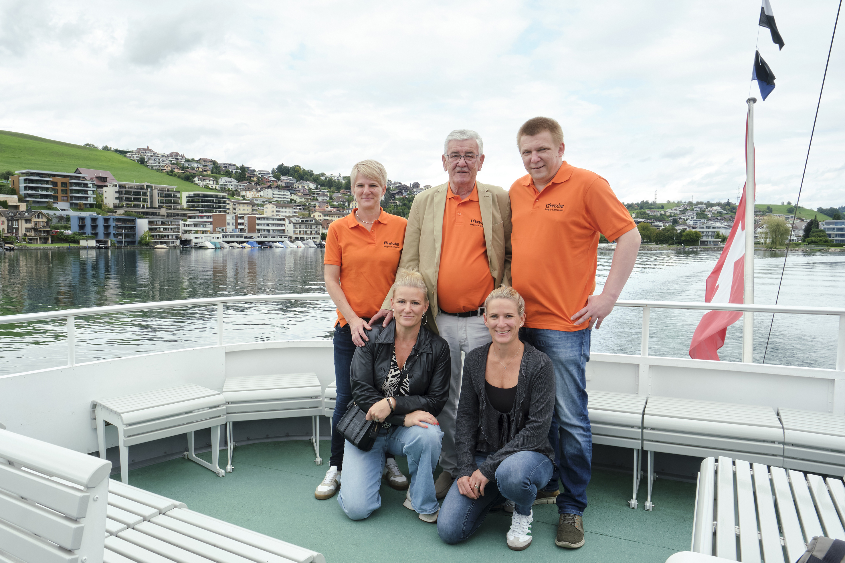 Die Gastgeberfamilie: Regula, Bruno und Sergio Lämmler (hinten) sowie Patrizia Lämmler (l.) und Graziella Küttel.