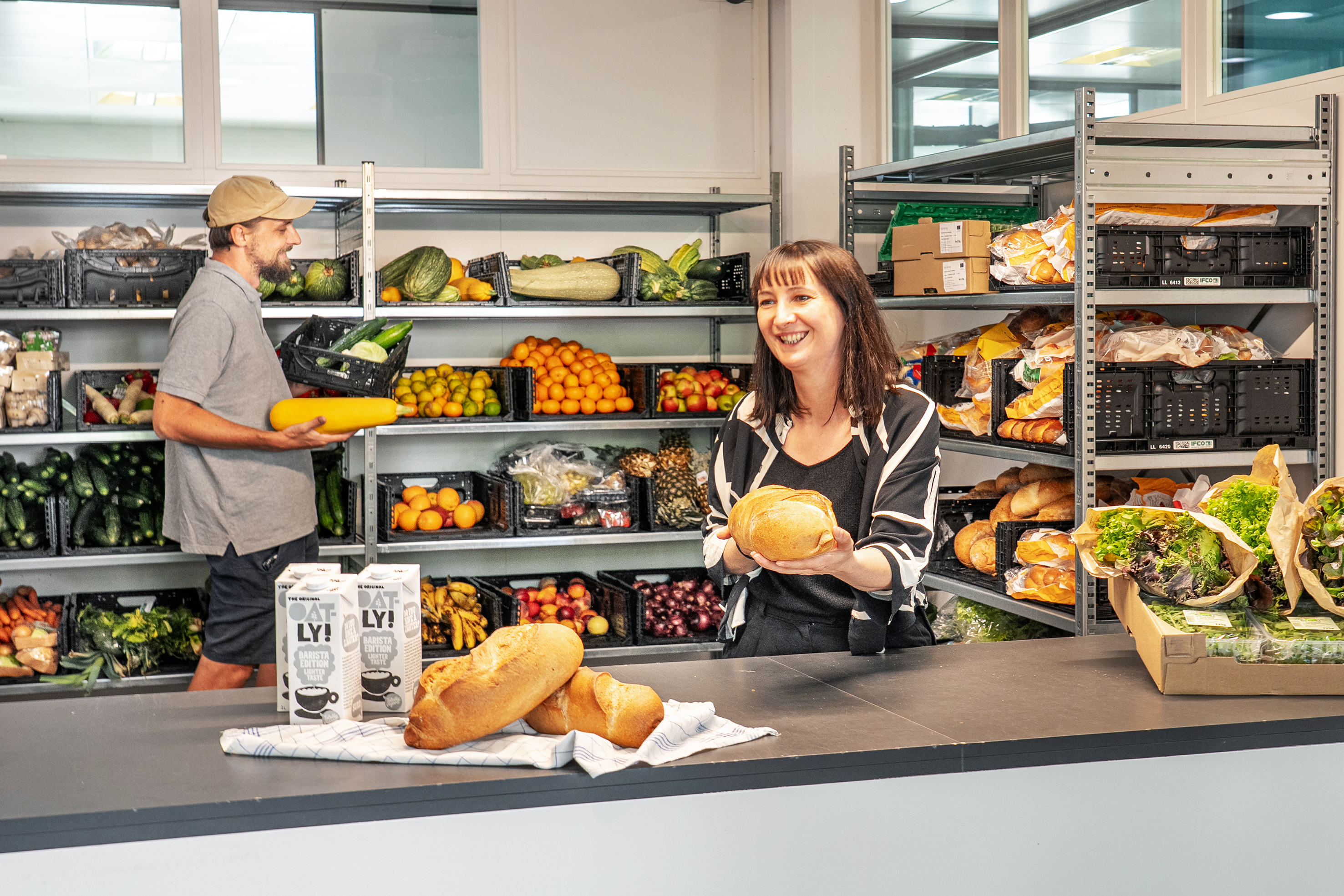 Zu Culinaria gehört auch der Culinaria Marché. Hier werden zweimal pro Woche Lebensmittel an armutsbetroffene Menschen abgegeben.