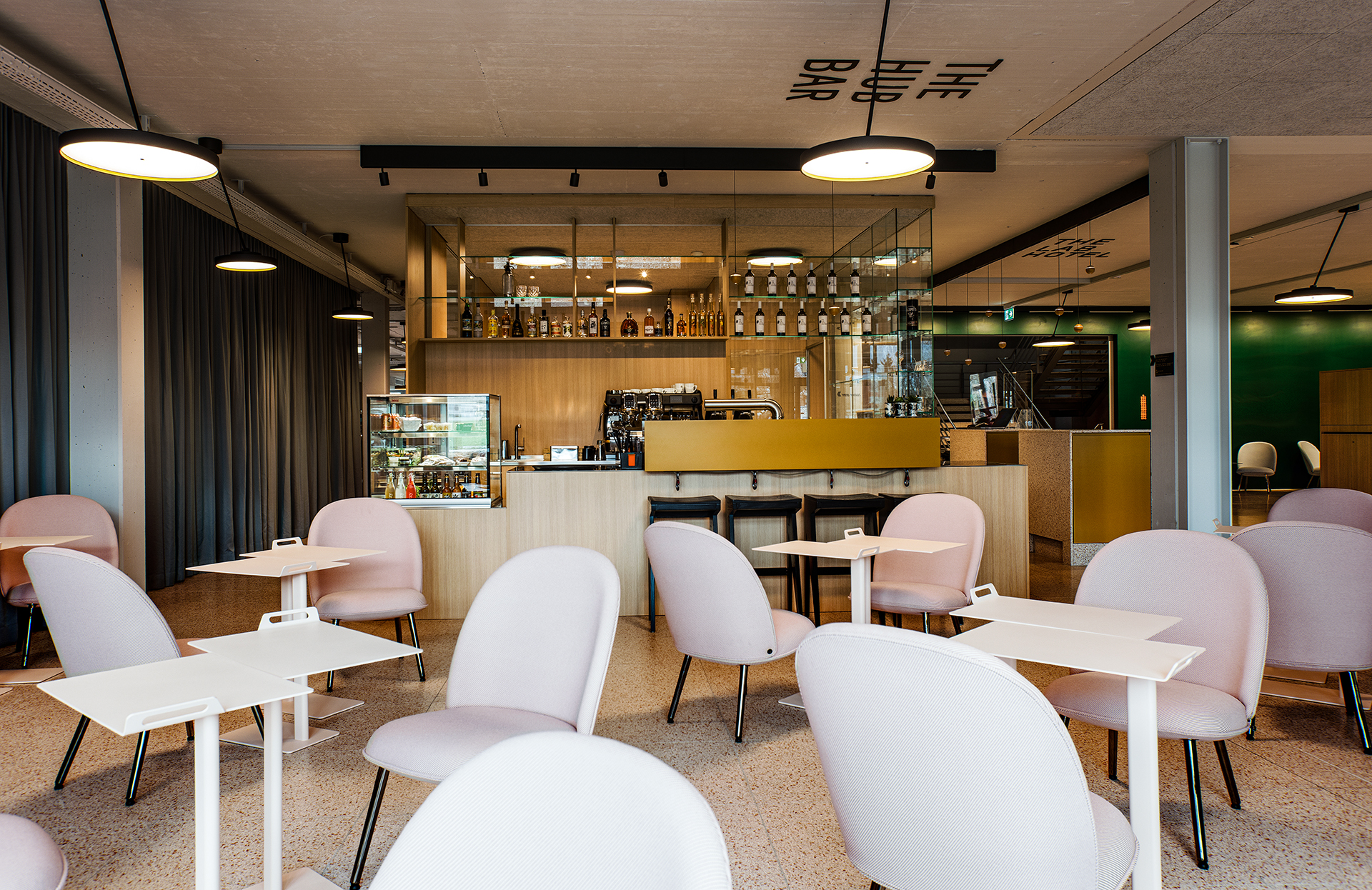 Blick in die Hub-Bar