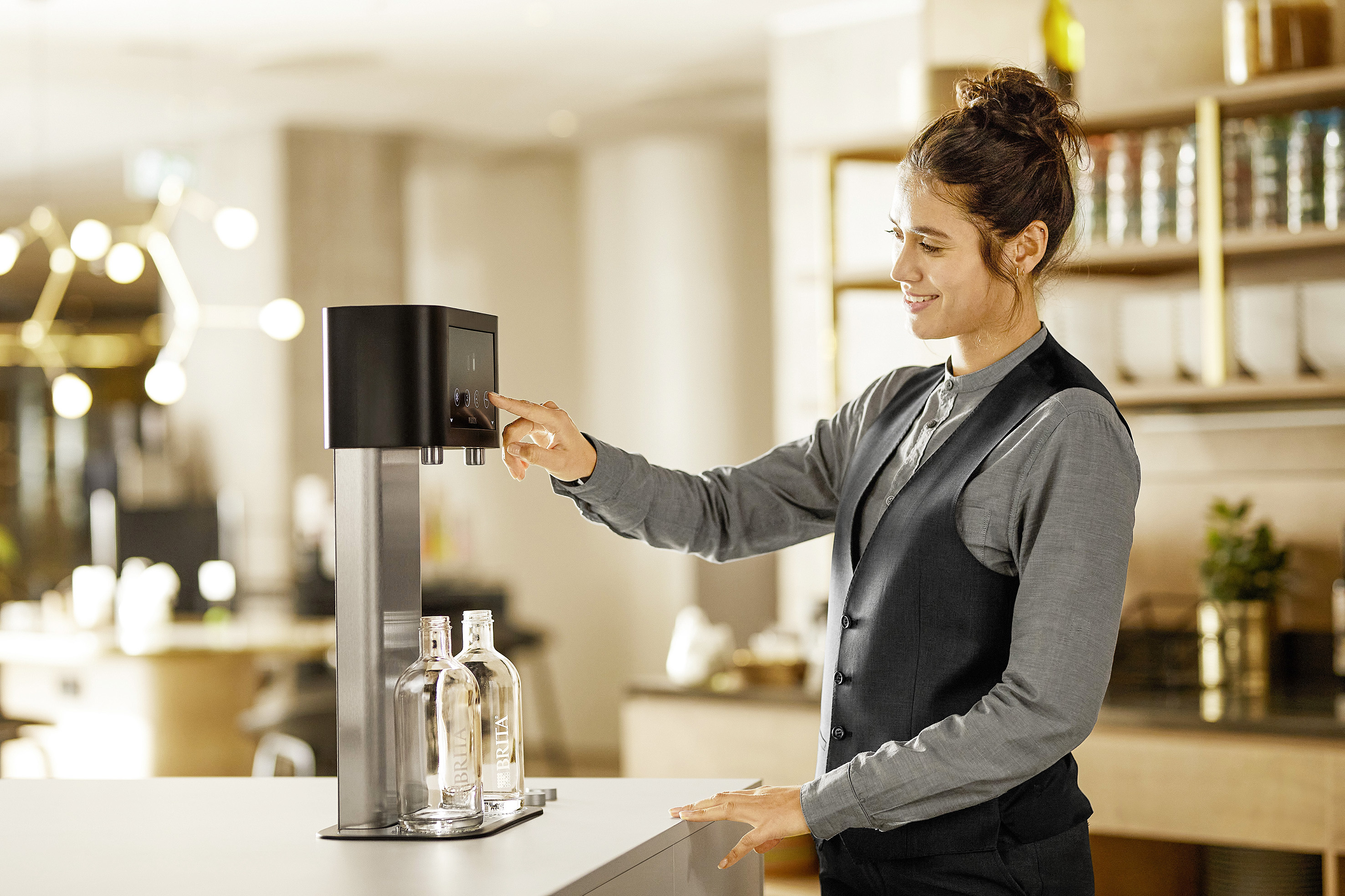 Der Wasserspender Brita Vivreau Fill für den Professional-Bereich. Als Auftisch-, Einbau- und Standgerät erhältlich.