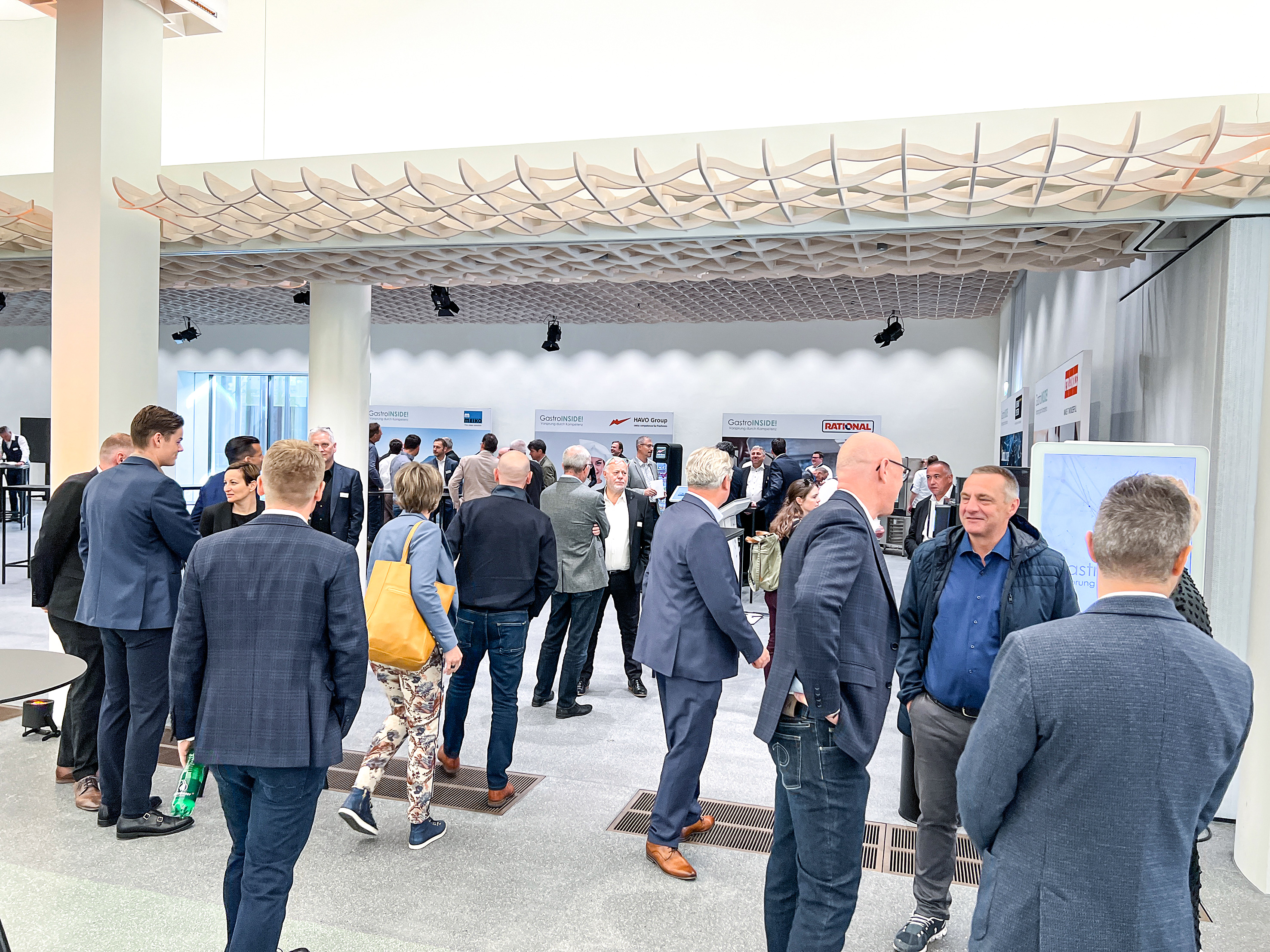 Sich austauschen und vernetzen: GastroInside bot erstmals nach der Corona-Pandemie wieder die Möglichkeit, sich zu treffen und auszutauschen.