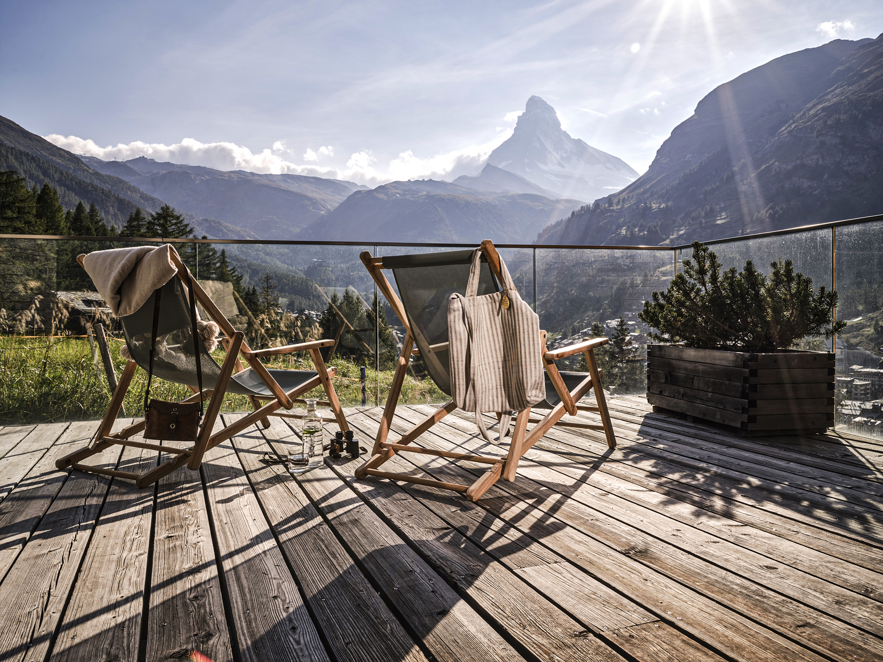 Das sind grandiose Aussichten: Die Premium-Lodge des «CERVO Mountain Resort» heisst Huntsman, bietet Platz für bis zu zwölf Personen und kann auf Wunsch komplett privat und inklusive Koch gebucht werden.