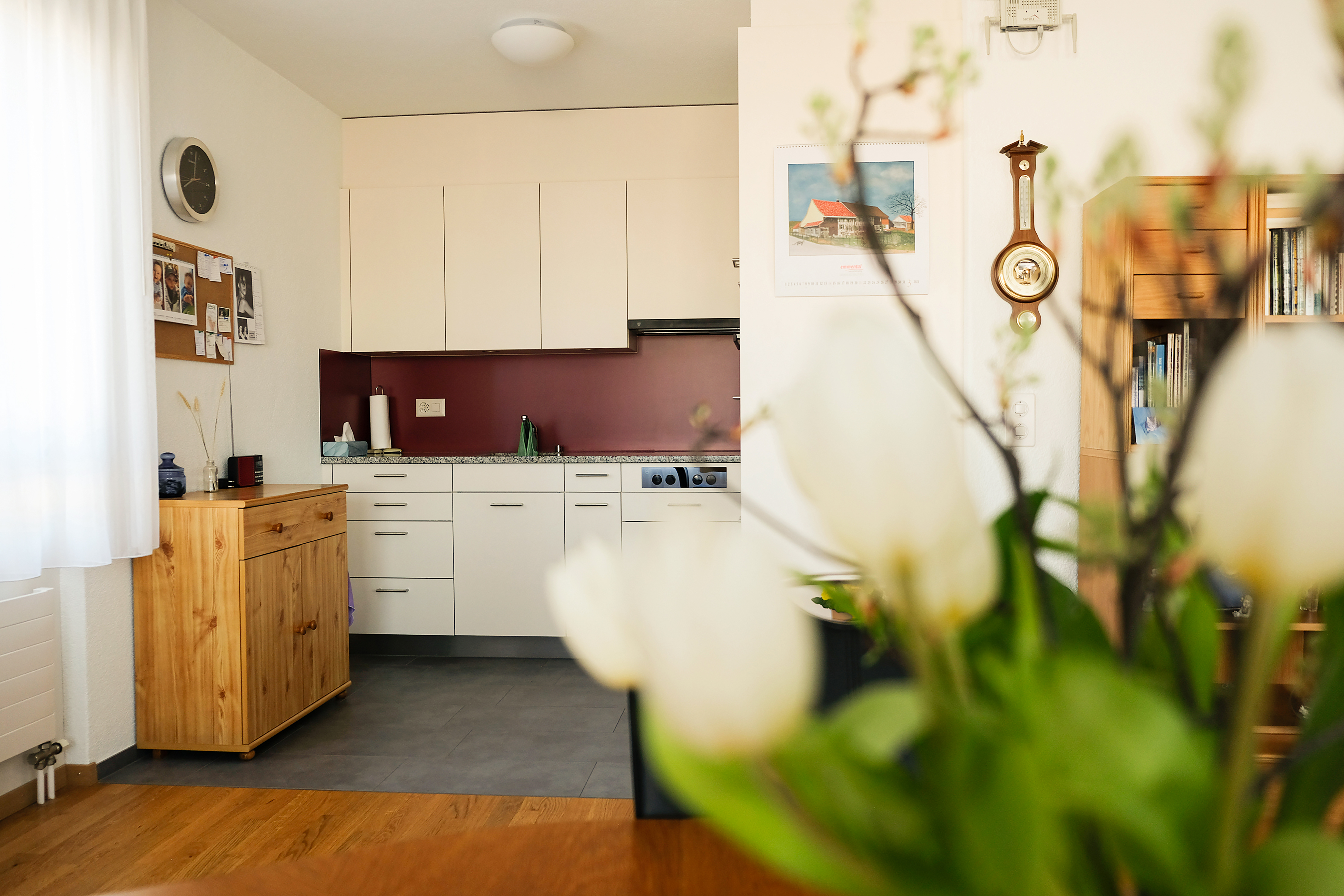 Konolfingen betreut 52 pflegebedürftige Menschen auf den Stationen und vermietet 34 Alterswohnungen inklusive Dienstleistungen in den umliegenden Liegenschaften.