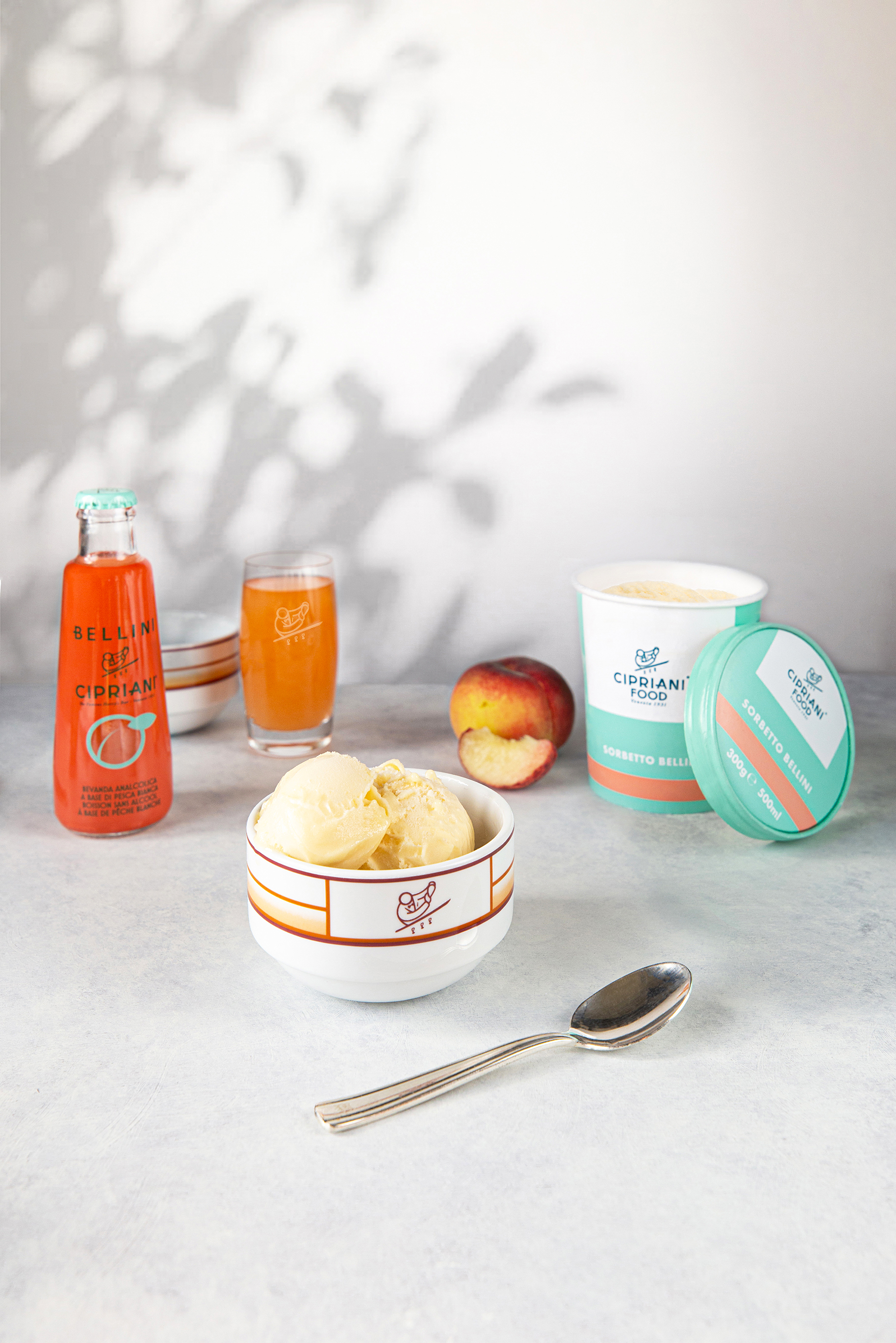 Cipriani’s Gelati brillieren mit vier verschiedenen Sorten, als Highlight das Bellini Sorbet.
