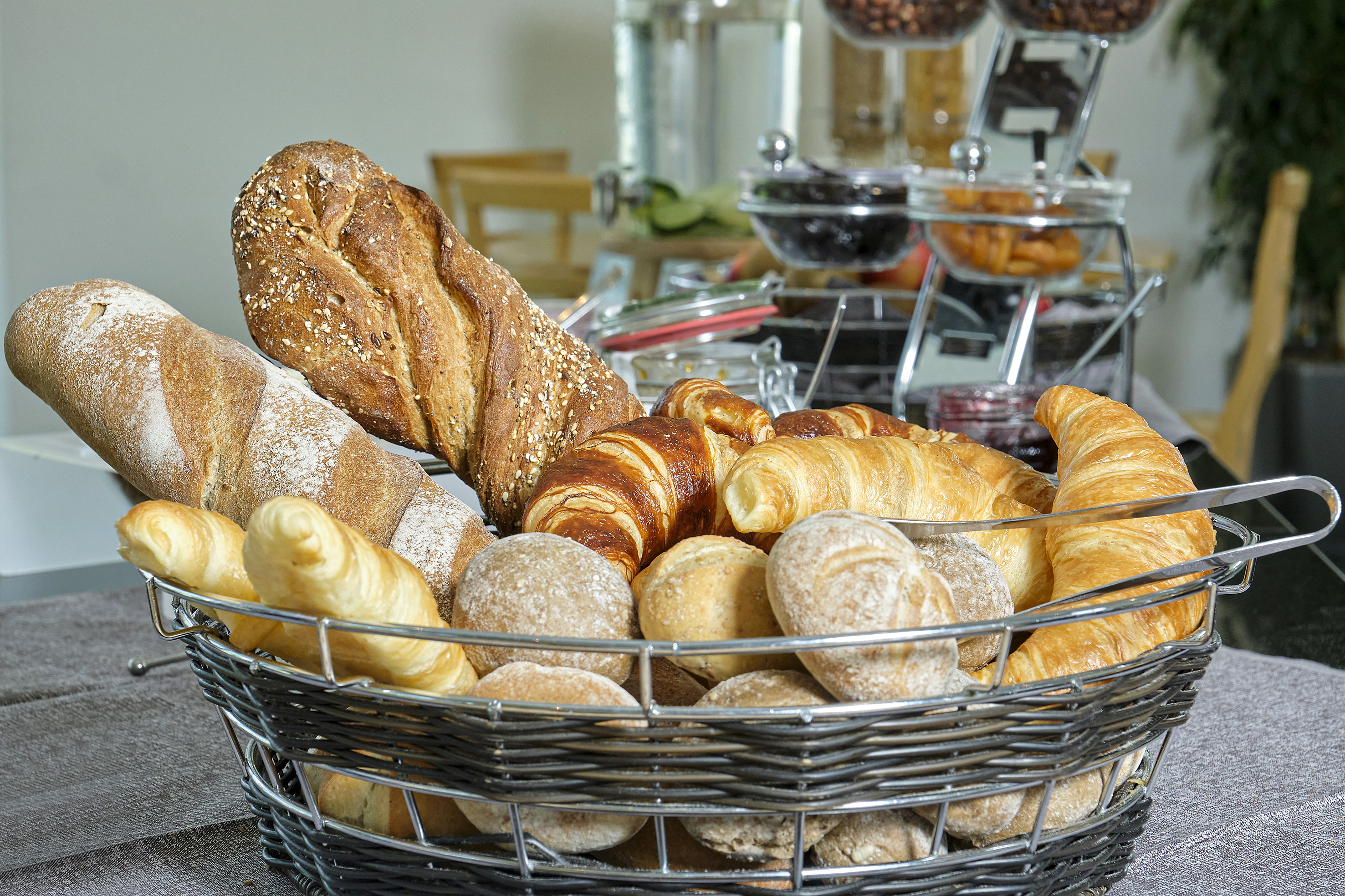 Das Frühstück ist für Hotelgäste sehr wichtig, deshalb setzt das Swiss Heidi Hotel auf Qualität, Vielfalt und knusprigen Genuss von Kern & Sammet.
