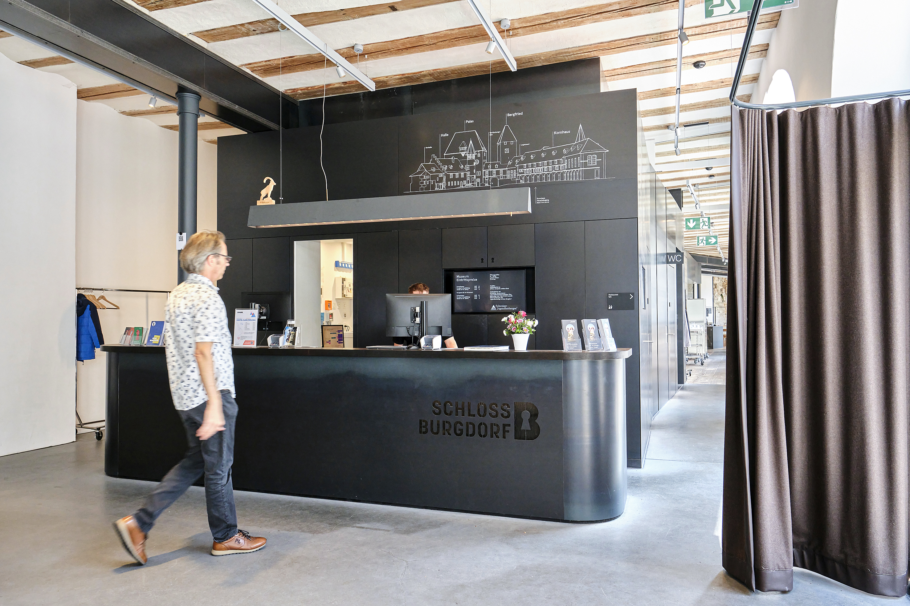 2020 begann die Umnutzung zu einem offenen Schloss mit Museum, Jugendherberge, Restaurant und Trauzimmer.