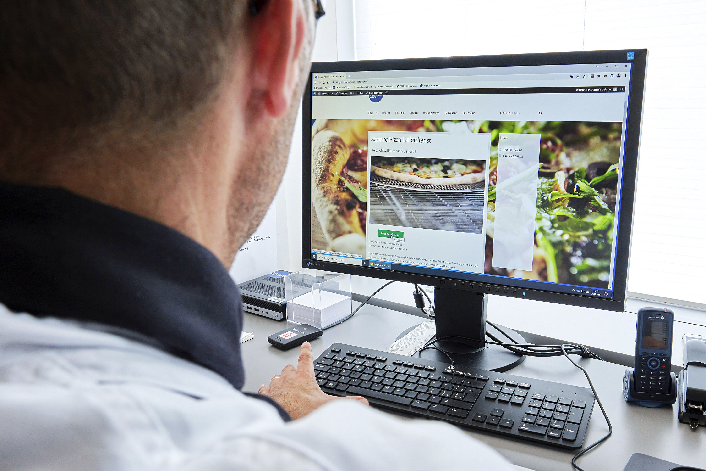 Im Luzerner Kantonsspital wird die Pizza abends mit dem hauseigenen Lieferdienst ans Bett oder das Stationszimmer geliefert.
